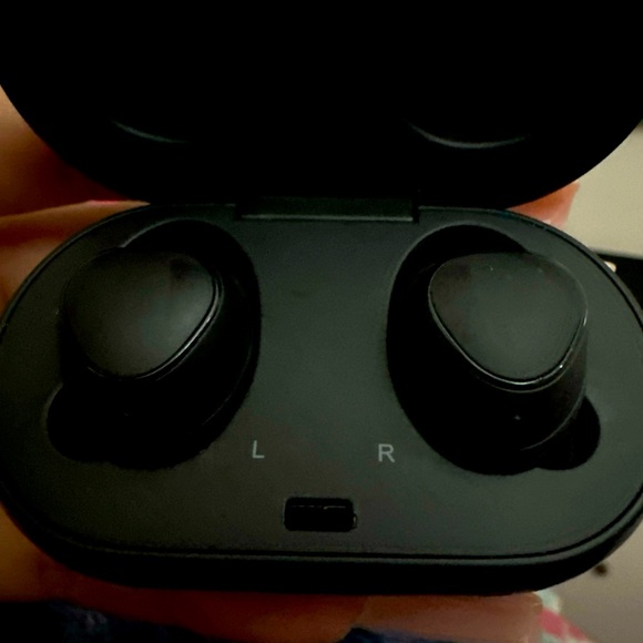 Samsung headphones Bluetooth